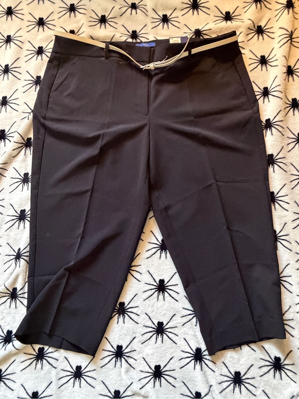 Apt. 9 Black Women's Dress Capri Pants with Thin Tan Belt